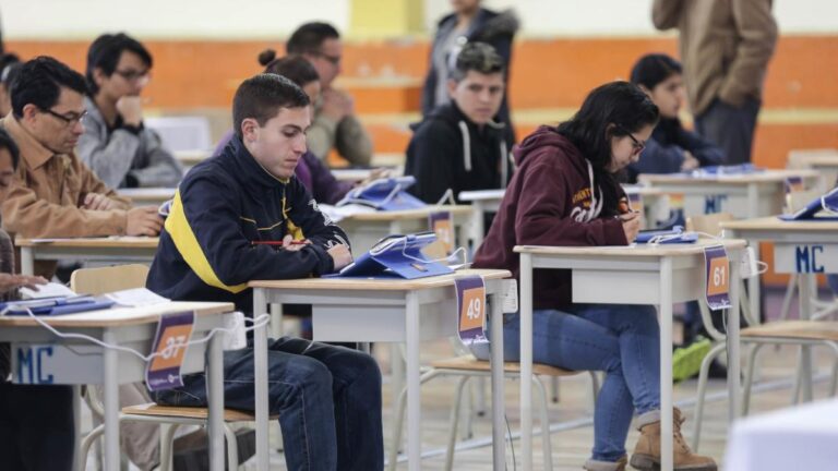 Cómo elegir entre dos universidades cuando ambas tienen licencia SUNEDU