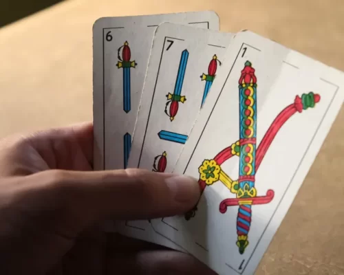 Cómo se juega el Truco Argentino