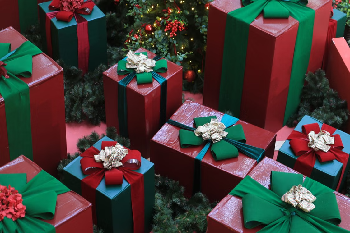 Guía para adelantar los regalos de Navidad en el Cyber Wow con un presupuesto por persona